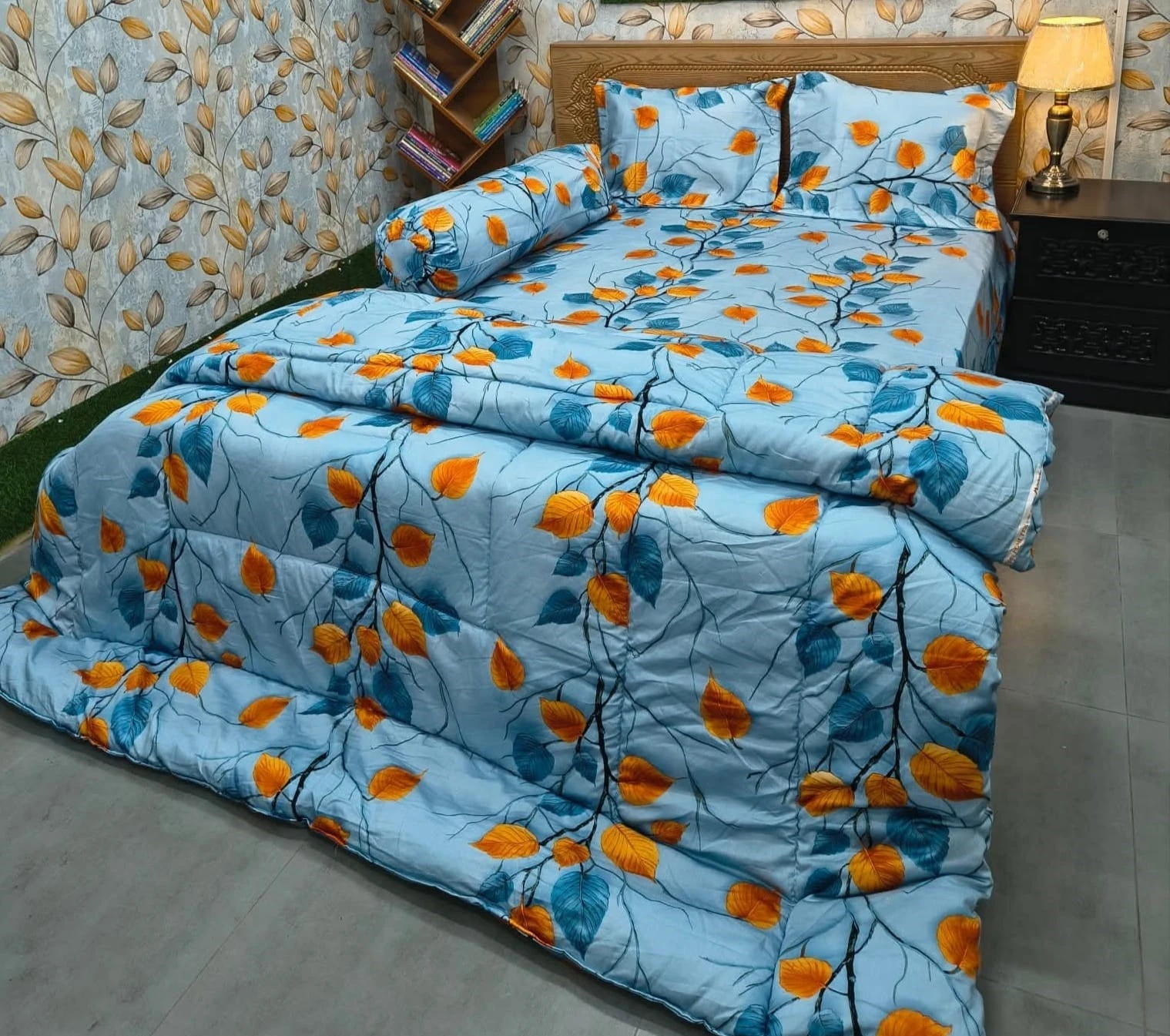 Sky Blue Leaf 5 Pcs Premium Comforter Set - King Size Bedsheet With Comforter