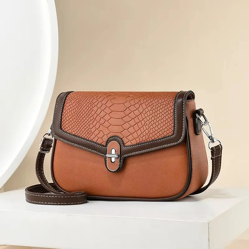 Premium Brown PU Leather Small Handbag & Shoulder Bag – Stylish Soft Casual Tote Crossbody Purse with Multiple Interior Compartments & Zipper Closure (23x7x16 cm)
